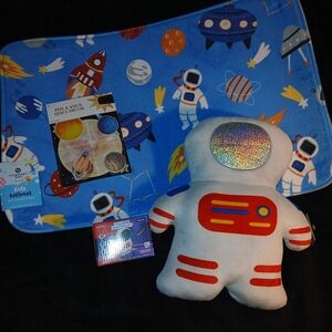 Comfort Bay Astronaut Plush and Blue Space Mat Set